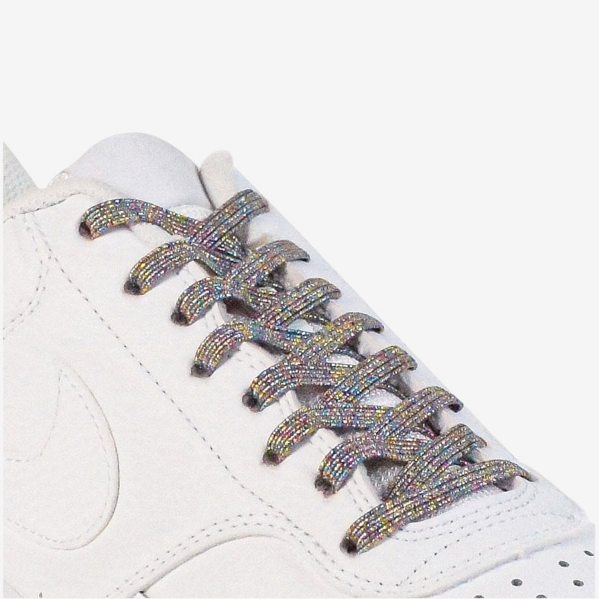 different-ways-to-lace-shoes-with-metallic-spray-elastic-shoelaces-on-white-kicks