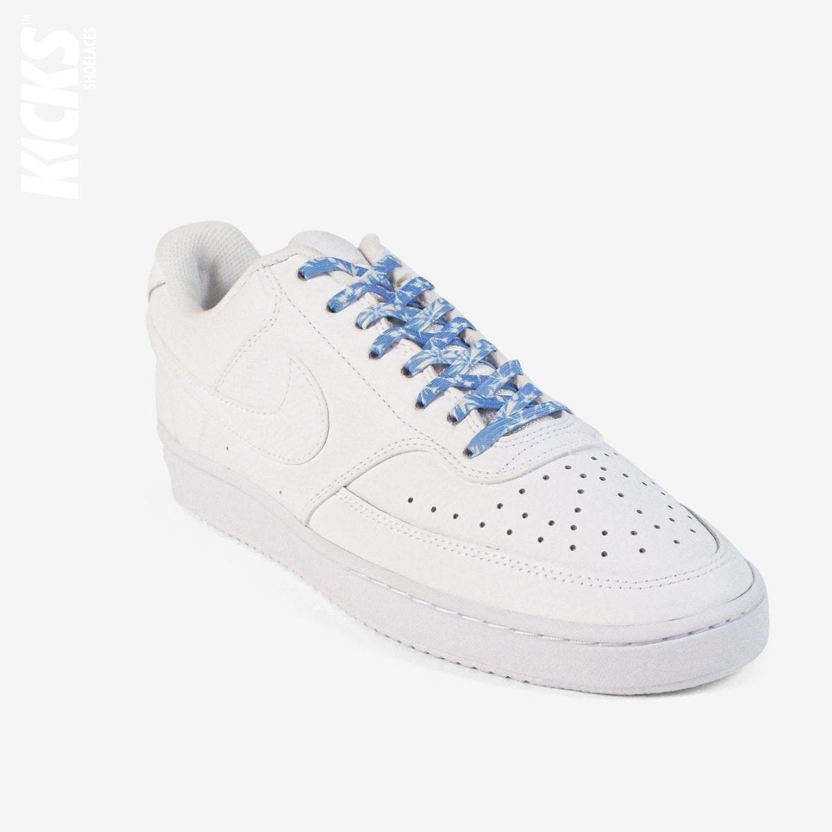 elastic-no-tie-shoelaces-with-snowflake-lace-on-nike-white-sneakers